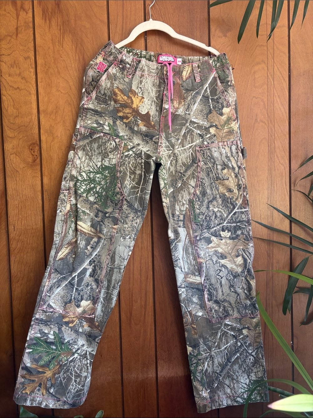 Empyre Realtree Camo Lounge Pants with Pink Drawstring